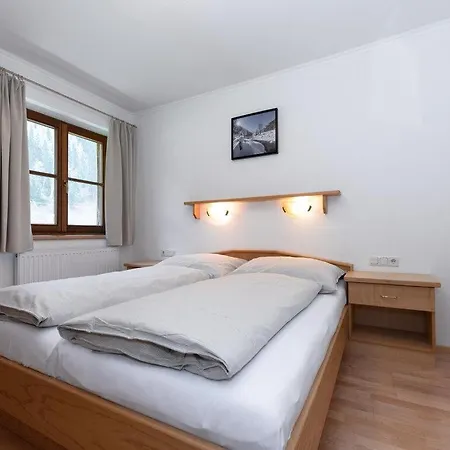 Bidner, Appartement Tux