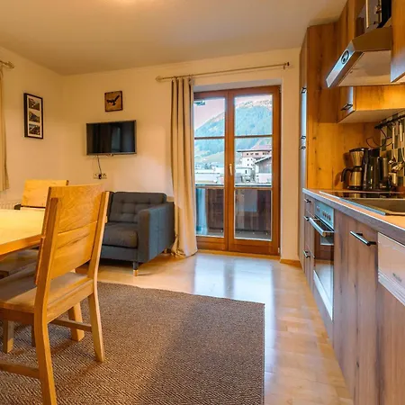 Bidner, Apartmán